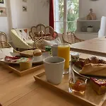 Eden - La Baigneuse Hotell