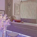 Eden - La Baigneuse Hotell