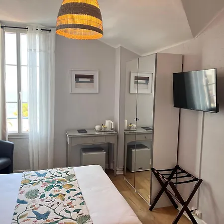 Hotell Eden - La Baigneuse 3*