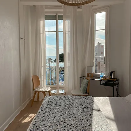 Eden - La Baigneuse 3*