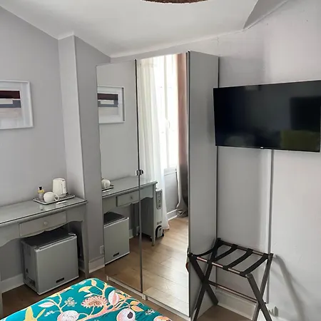 Hotel Eden - La Baigneuse 3*