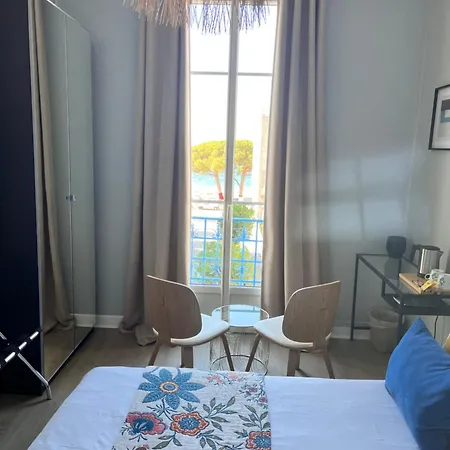 Eden - La Baigneuse 3* ז'ואן-לה-פינס