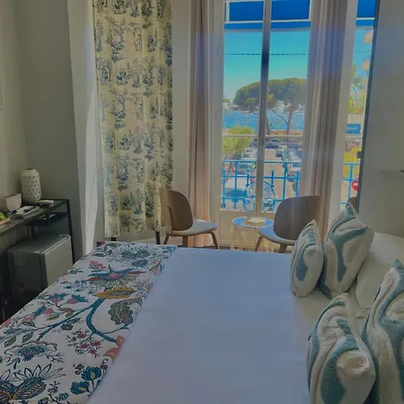 Eden - La Baigneuse Otel 3*