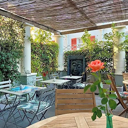 Eden - La Baigneuse Hotell