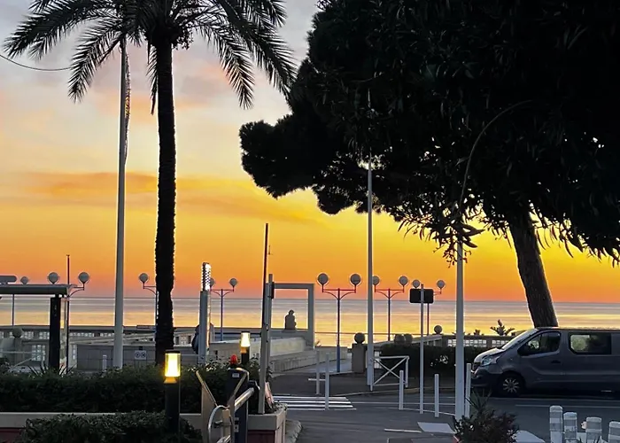 Otel Eden - La Baigneuse 3*