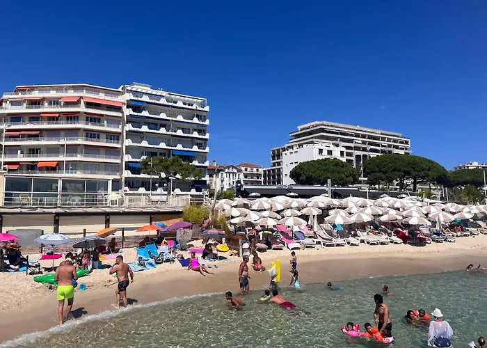 Eden - La Baigneuse Otel Juan-les-Pins