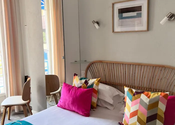 Eden - La Baigneuse Otel
