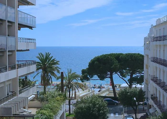 Eden - La Baigneuse Juan-les-Pins