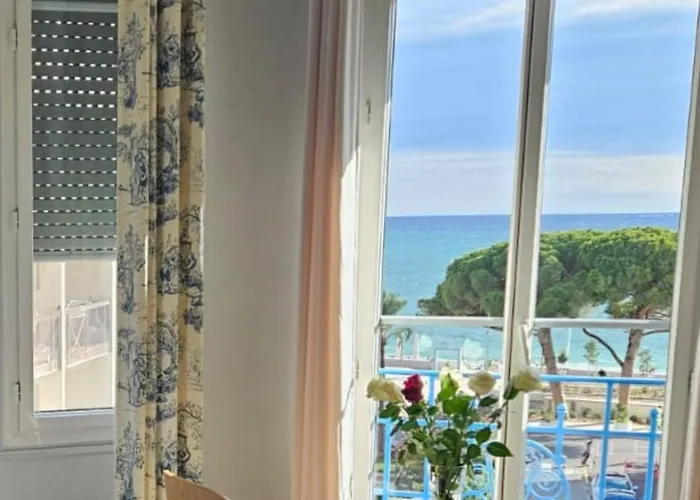 Eden - La Baigneuse 3* Juan-les-Pins